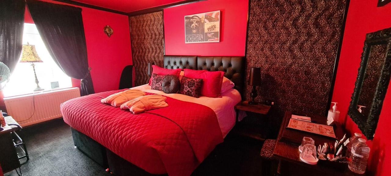 Cadillac Kustomz Hotel - Breakfast Available Rothesay Esterno foto