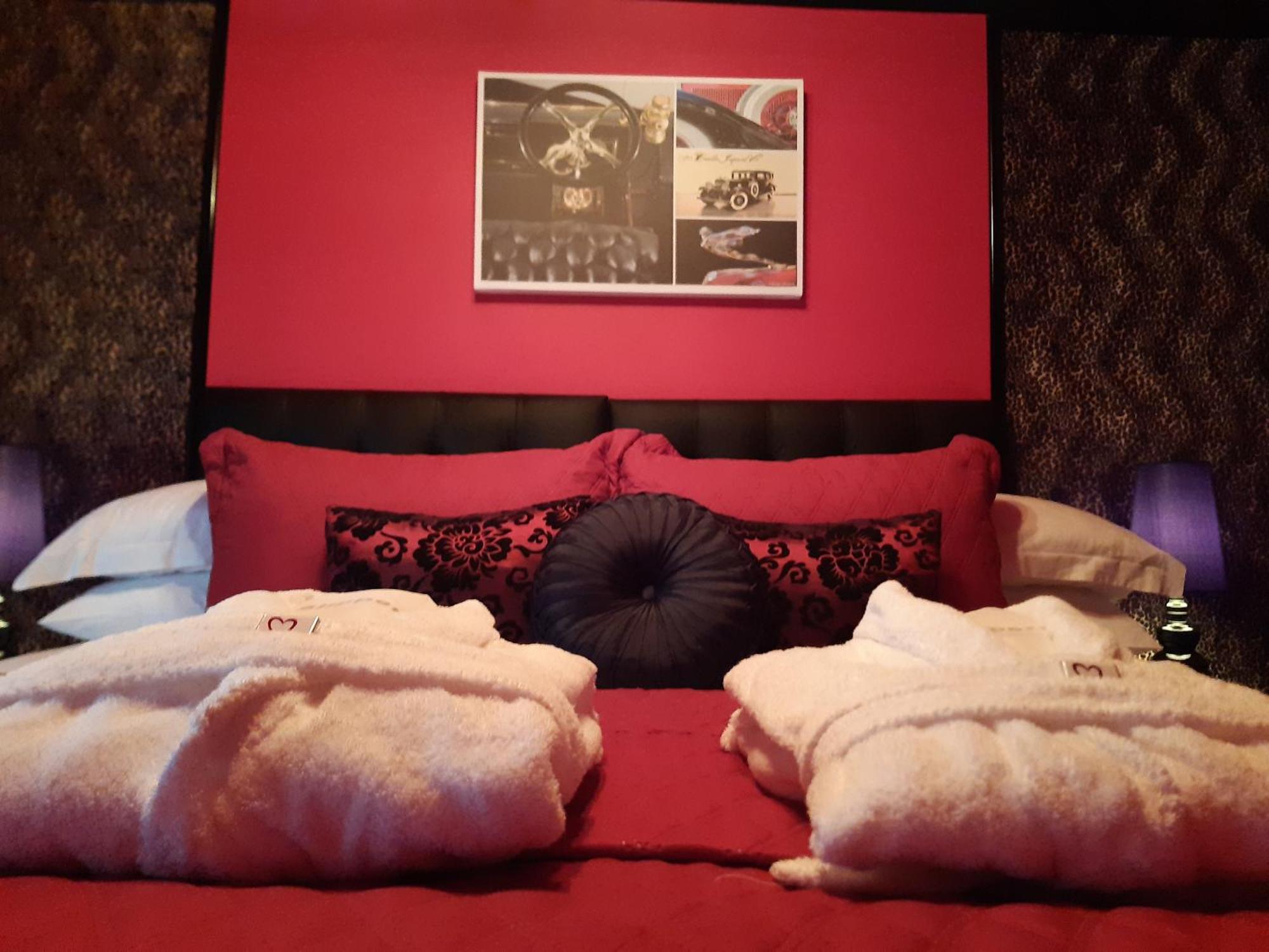 Cadillac Kustomz Hotel - Breakfast Available Rothesay Esterno foto